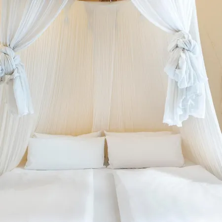 Numa Belfort 4* برلين