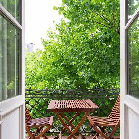 Numa Belfort Берлин