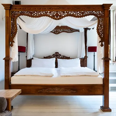 Numa Belfort Aparthotel
