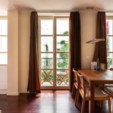 Numa Belfort Aparthotel