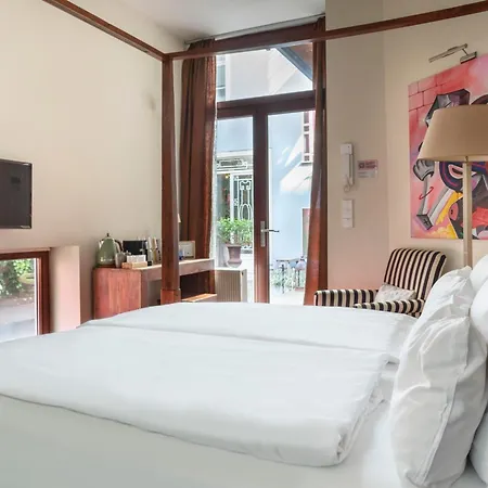 Numa Belfort Aparthotel 4*