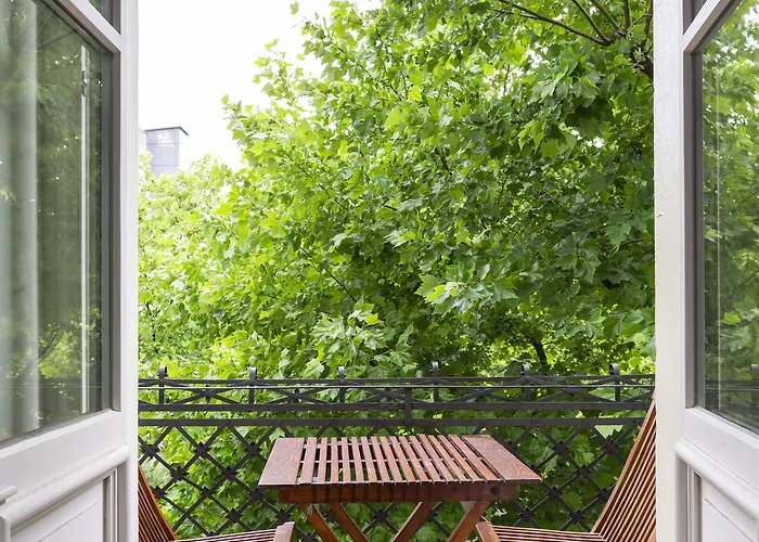 Numa Belfort 베를린